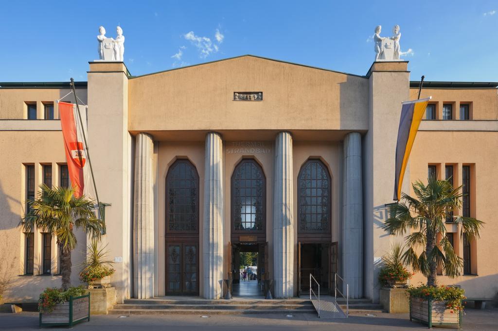 Hotel-Gasthof Martinek Baden Exterior photo